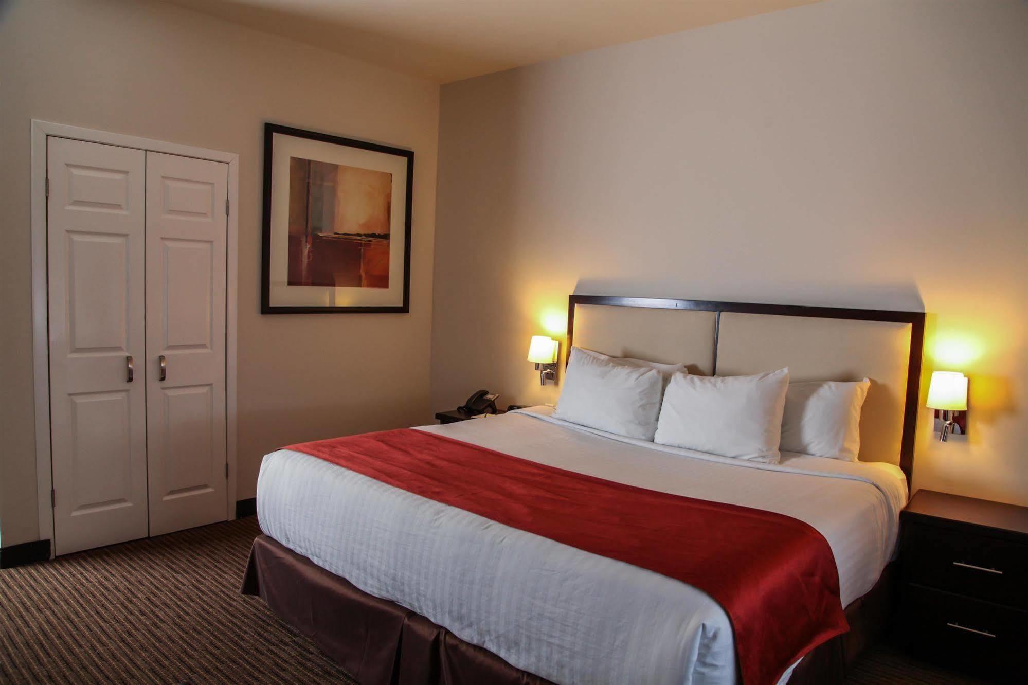 Best Western Plus La Mina Parral Номер фото